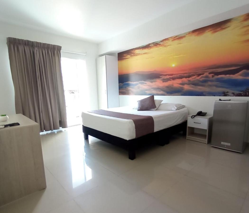 קאלי Hotel Granada Loft מראה חיצוני תמונה